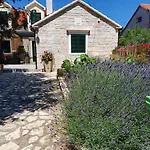 빌라 Giardino Drinovci