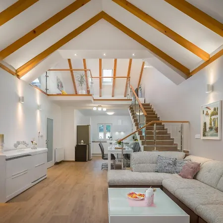 Willa Giardino Drinovci