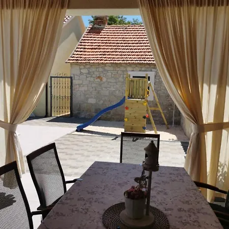 Giardino Willa Drinovci